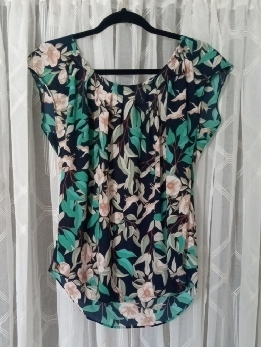Lauren Conrad Navy Floral Scoop-Neck Floral And Crane Blouse Size S